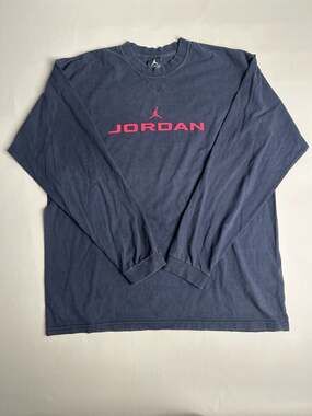 Vintage Jordan Long Sleeve T-Shirt Black Red Jumpman Spellout Large